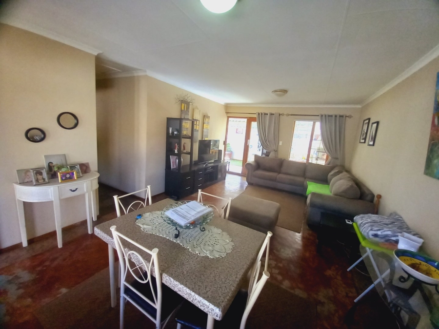 2 Bedroom Property for Sale in Vaalpark Free State
